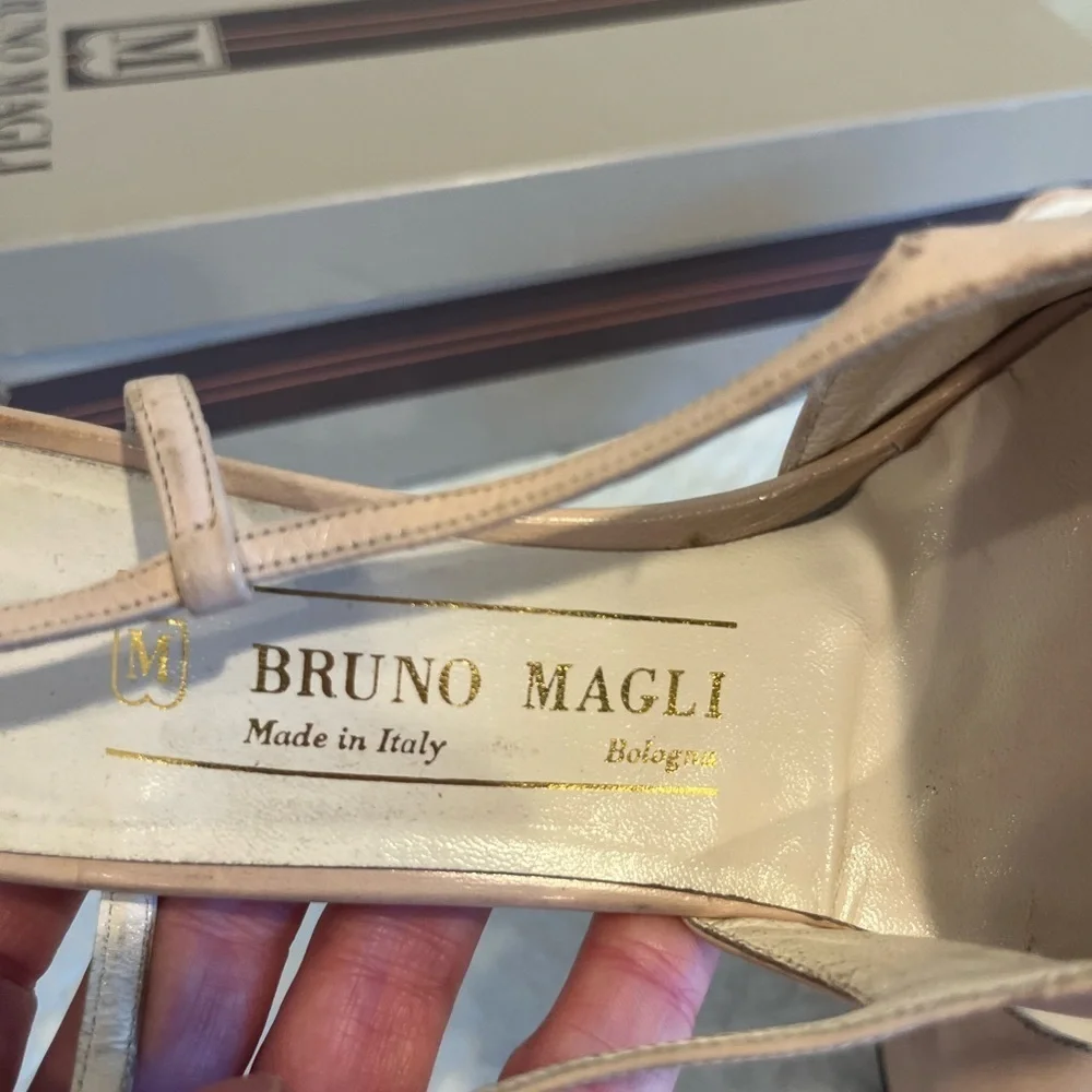 Vintage Bruno Magli  Beige & Pink Slingback Heels Size 8AA